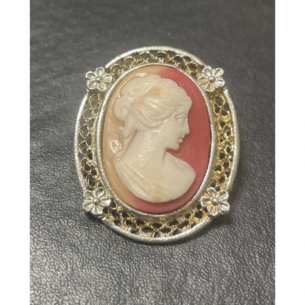 Vintage RARE Antique Cameo‎ Female Lady Brooch Pin Costume